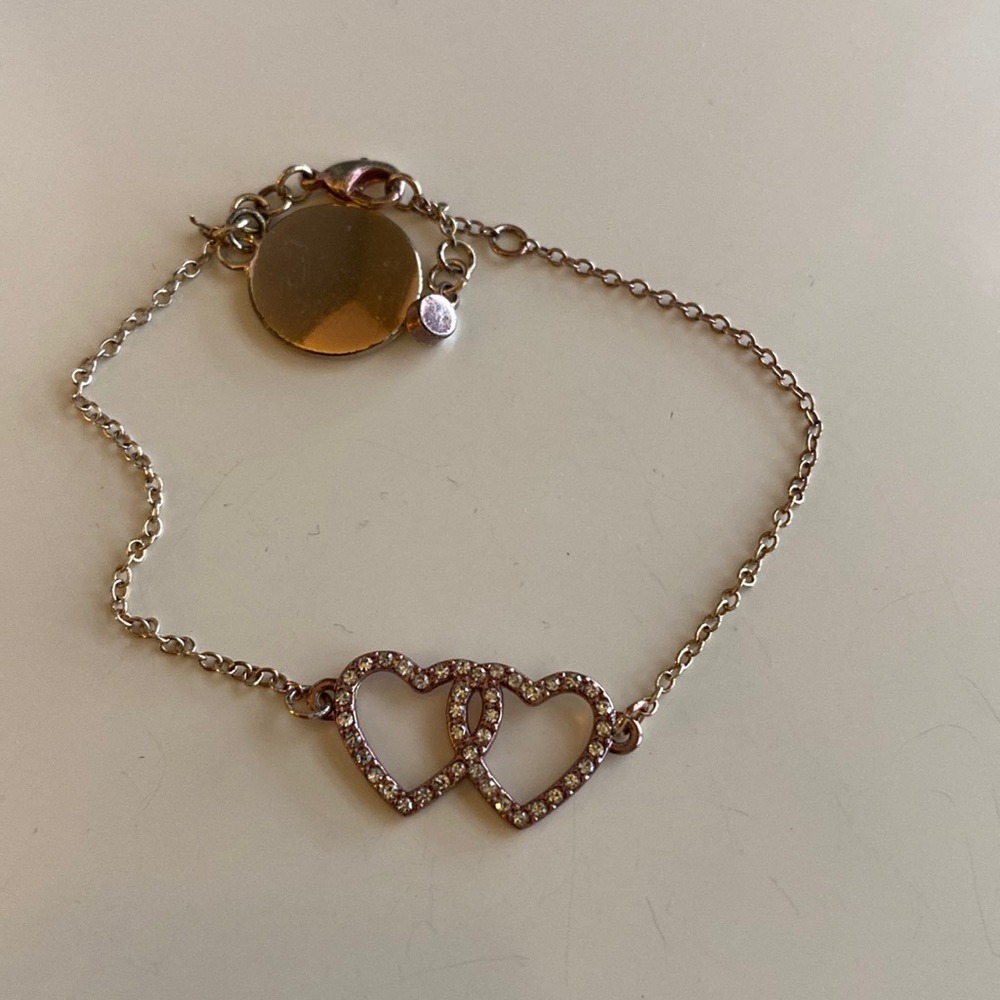Rose gold and rhinestone fashion bracelet